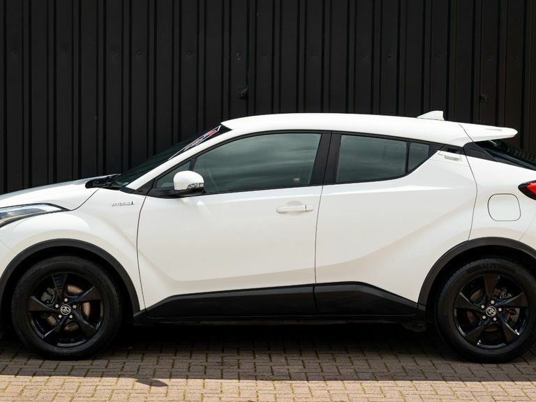 Toyota C-Hr 1.8 Hybrid Icon Cvt White #6
