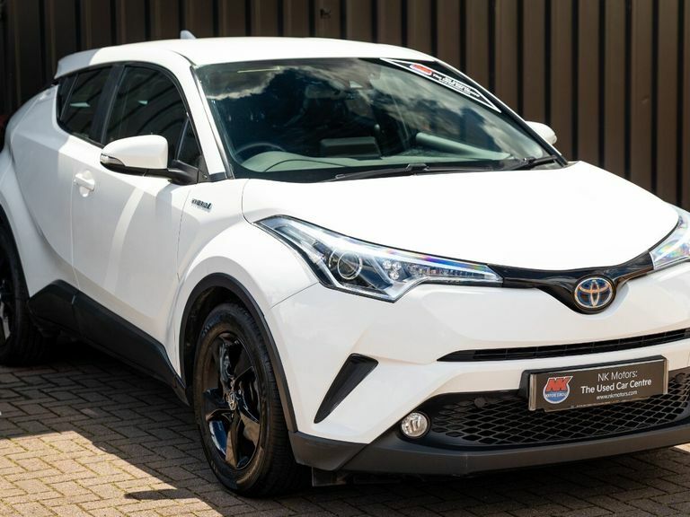 Toyota C-Hr 1.8 Hybrid Icon Cvt White #3