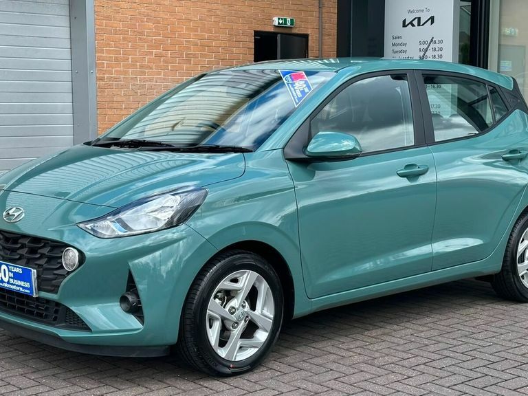 Hyundai I10 Hatchback White #7