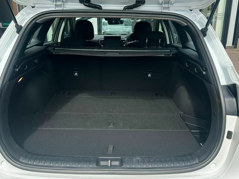 Kia Ceed 1.5 T-gdi Mt 3 Red #10