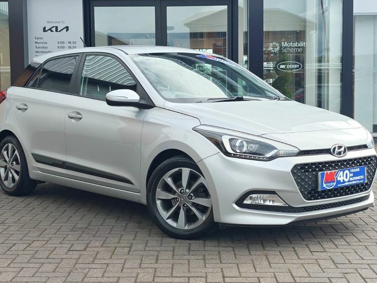 Hyundai I20 1.2 Premium Silver #2