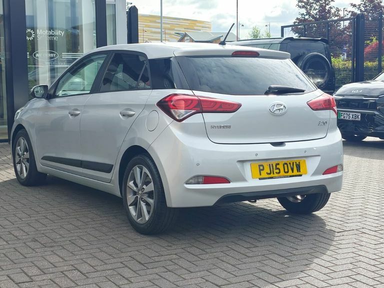 Hyundai I20 1.2 Premium Silver #6