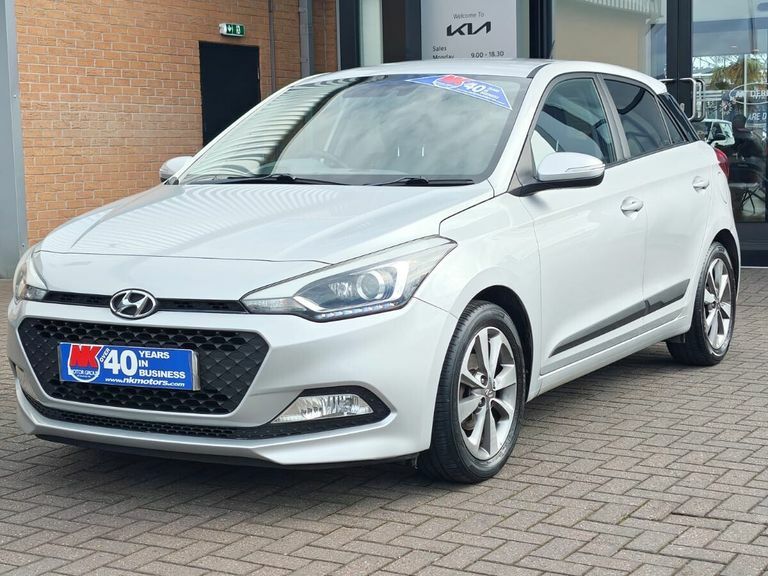 Hyundai I20 1.2 Premium Silver #4