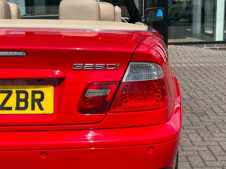 BMW 3 Series Saloon Silver #16