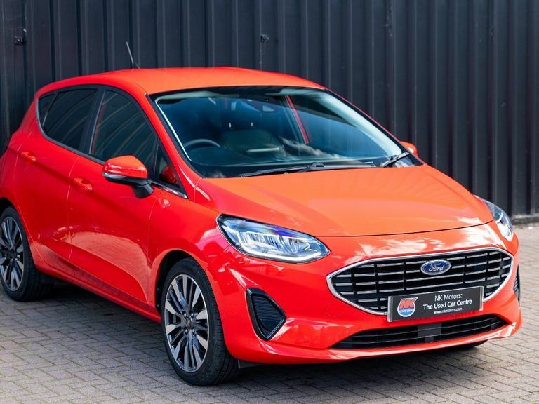 Ford Fiesta 1.0 Ecoboost Hybrid Mhev 125 Titanium X Red #3