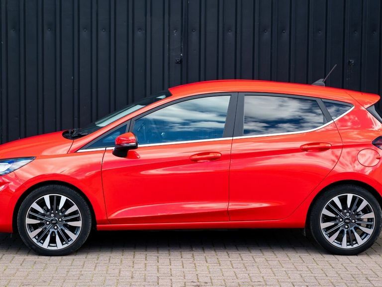 Ford Fiesta 1.0 Ecoboost Hybrid Mhev 125 Titanium X Red #6