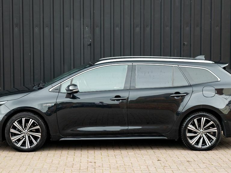 Toyota Corolla 1.8 Vvt-i Hybrid Design Cvt Black #6