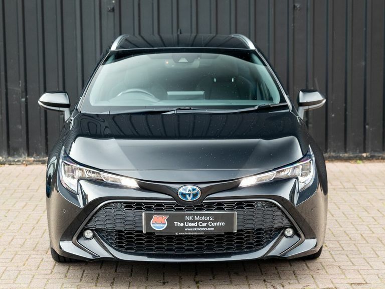 Toyota Corolla 1.8 Vvt-i Hybrid Design Cvt Black #4