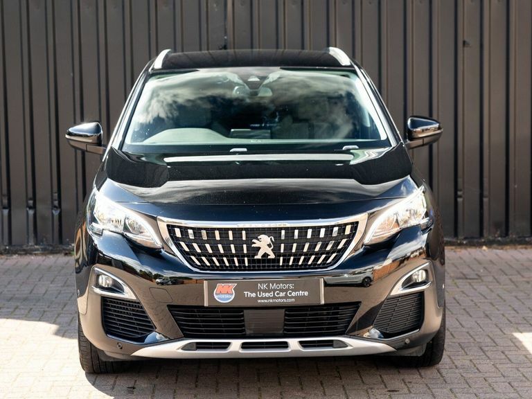 Peugeot 3008 1.2 Puretech Allure Black #4