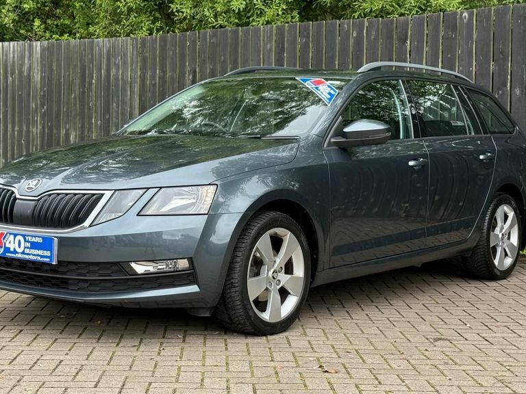 Skoda Octavia 1.6 Tdi Cr Se Drive Grey #4