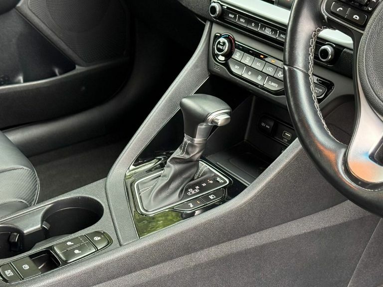 Kia Niro 1.6 Gdi Hybrid 2 Dct Silver #21