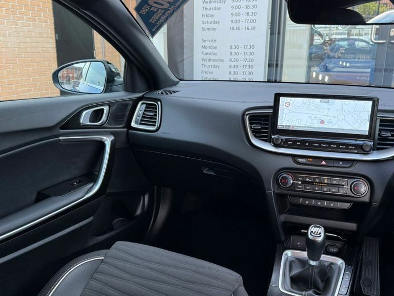 Kia Proceed 1.5T Gdi Isg 138 Gt-line S Dct Blue #19