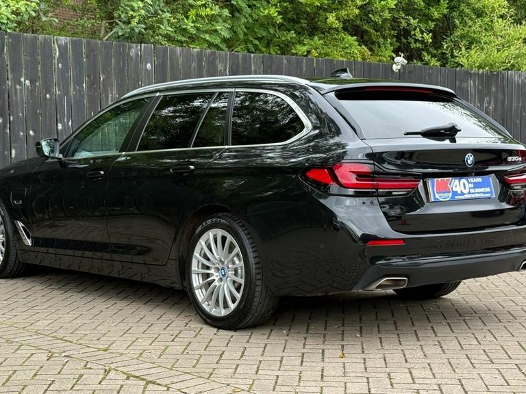 BMW 5 Series 530E Se Black #6