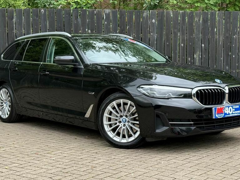 BMW 5 Series 530E Se Black #2