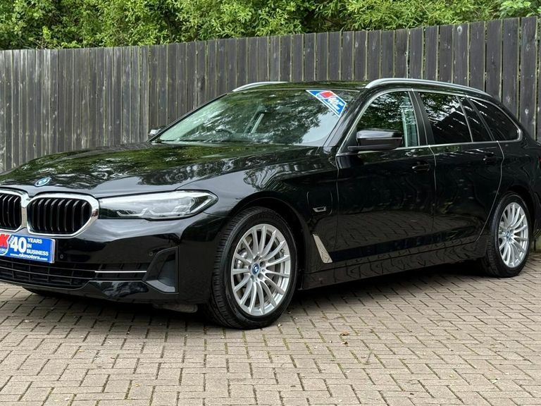 BMW 5 Series 530E Se Black #4