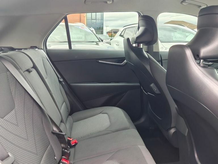 Kia Niro 1.6 Gdi 168 Phev 2 Dct White #13