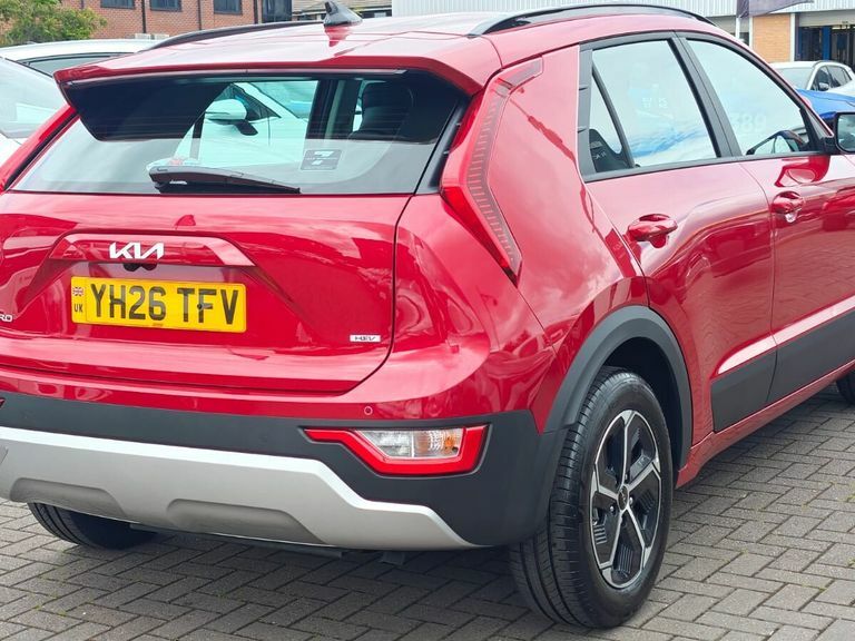 Kia Niro 1.6 Gdi 136 Hybrid Pure Dct Red #5