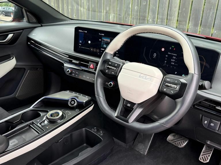 Kia EV6 77.4Kwh Gt-line S Hatchback 225 White #20