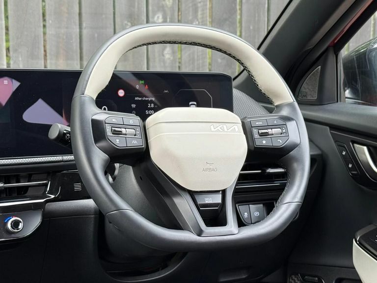 Kia EV6 77.4Kwh Gt-line S Hatchback 225 White #15