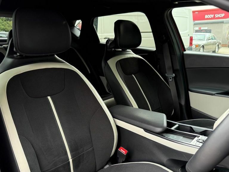 Kia EV6 77.4Kwh Gt-line S Hatchback 225 White #23