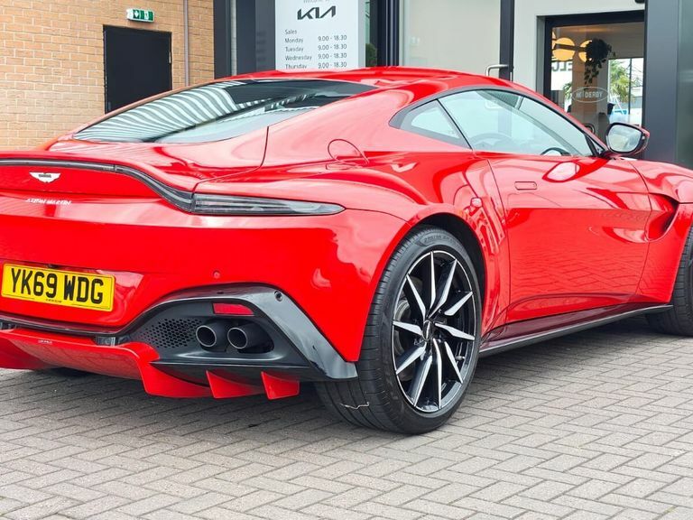 Aston Martin Vantage Coupe 4.0 V8 Euro 6 202070 Grey #13