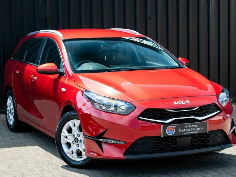 Kia Ceed 1.5T Gdi Isg 2 Red #2