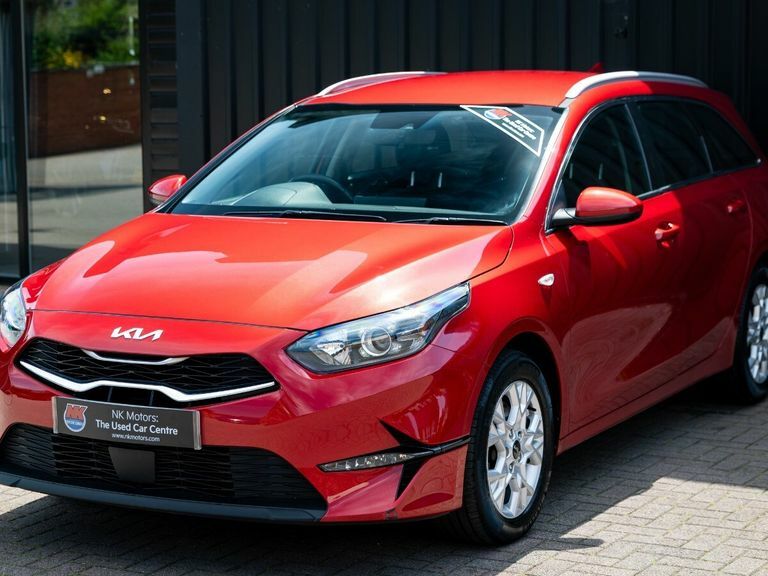 Kia Ceed 1.5T Gdi Isg 2 Red #5