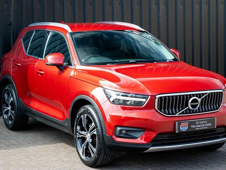 Volvo XC40 1.5 T3 163 Inscription Pro Geartronic Red #3