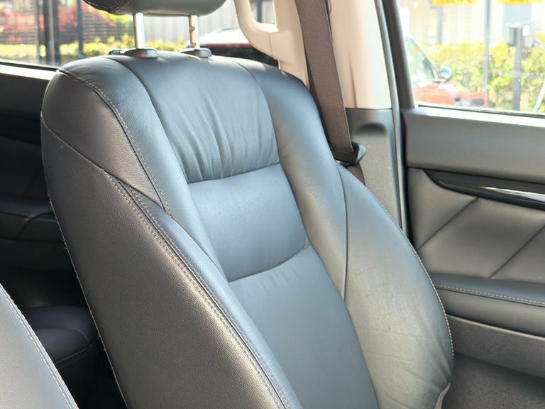 Mitsubishi Shogun Sport Di-d 4 Grey #19