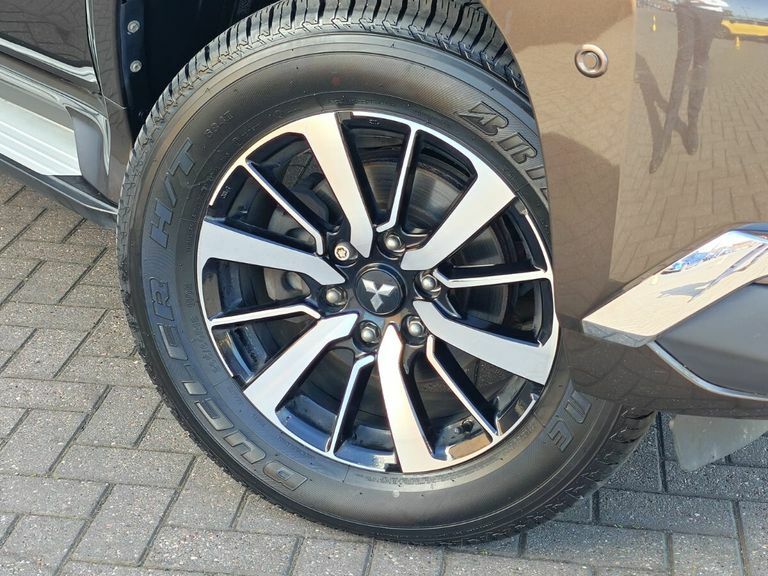 Mitsubishi Shogun Sport Di-d 4 Grey #11