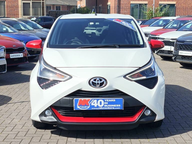Toyota Aygo 1.0 Vvt-i X-trend White #3