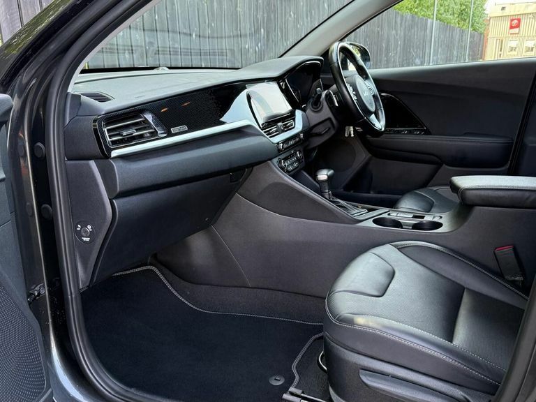 Kia Niro 1.6 Gdi Hybrid 2 Dct Blue #24