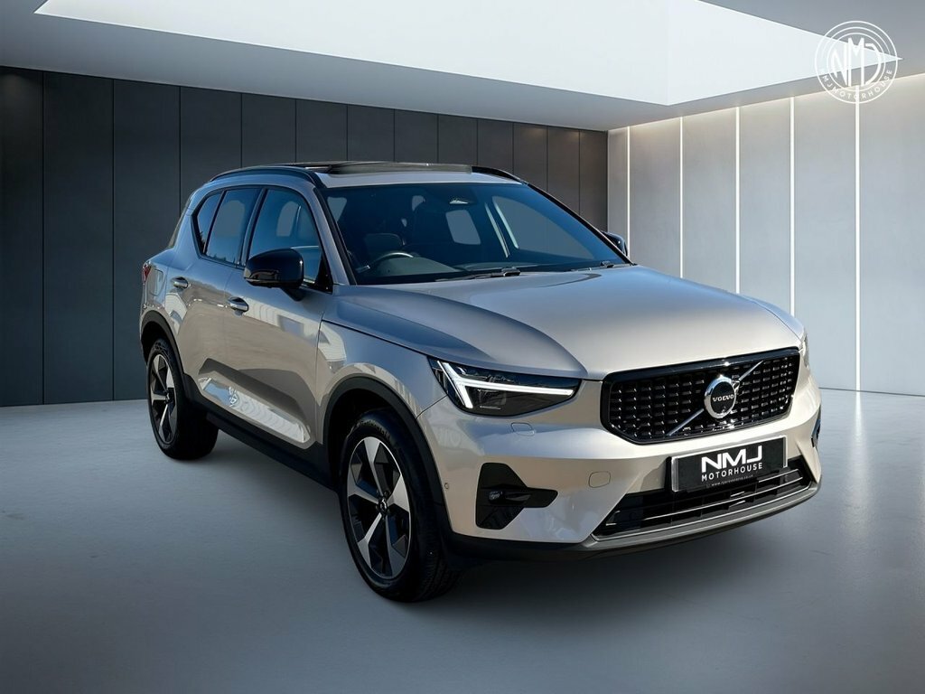 Volvo XC40 2023 2.0 B3 Mhev Ultimate Suv Hybrid Dc DC23EPN Gold
