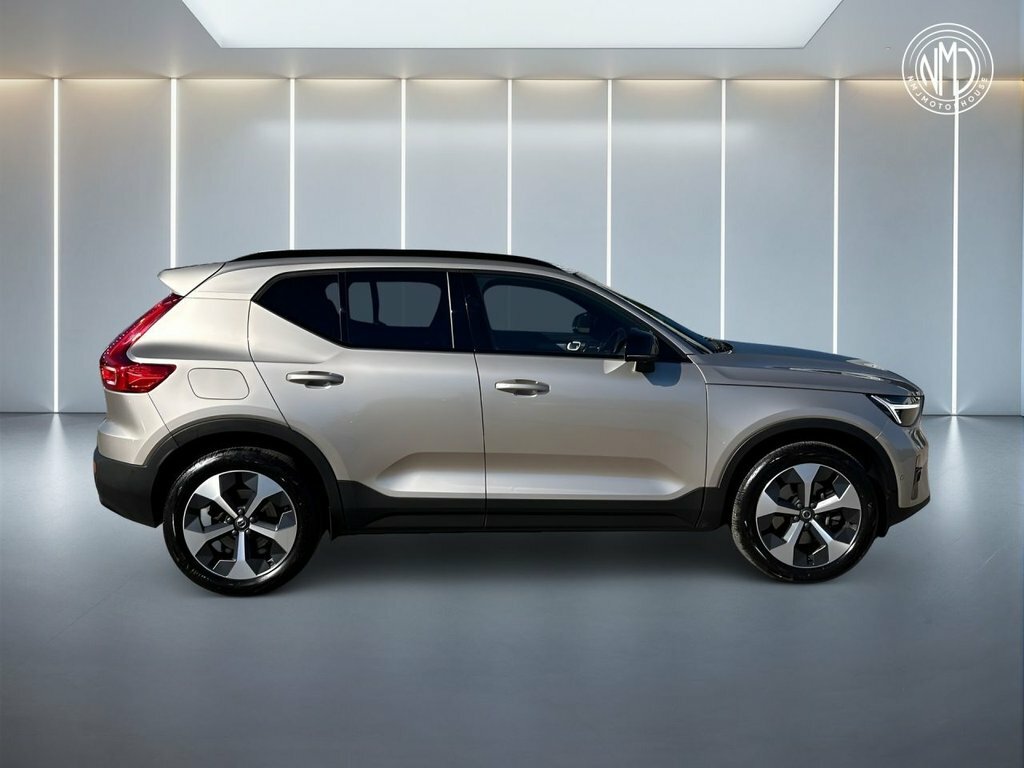 Volvo XC40 2023 2.0 B3 Mhev Ultimate Suv Hybrid Dc DC23EPN Gold #4