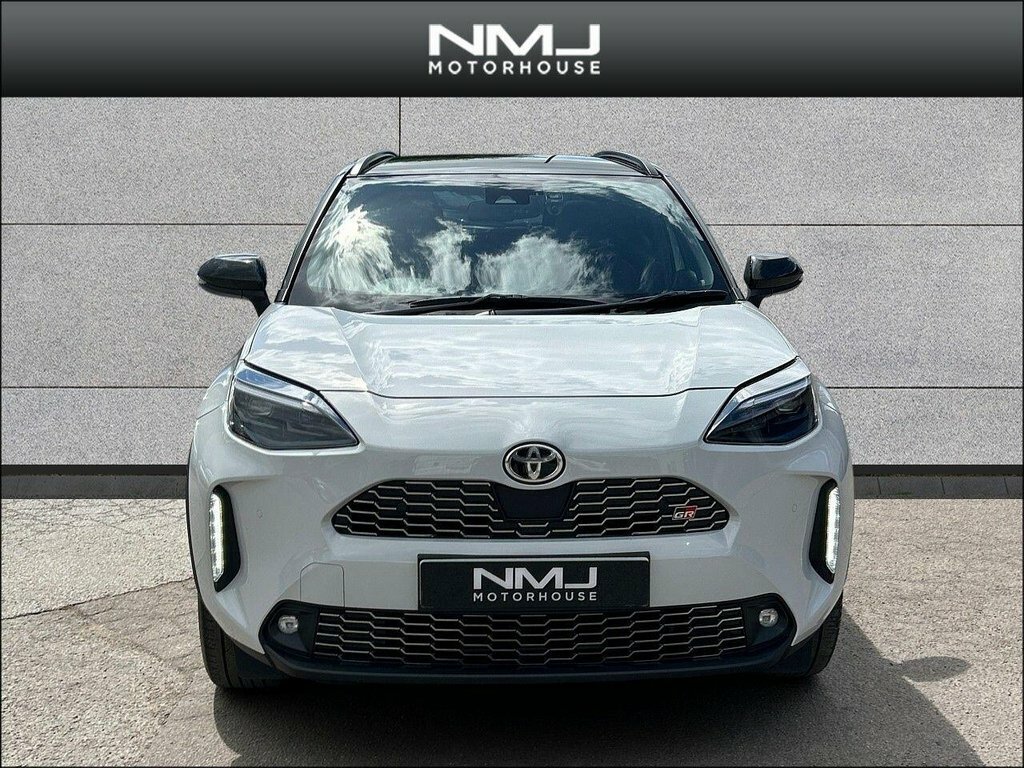 Toyota Yaris Cross 2022 1.5 Vvt-h Gr Sport Suv Hybrid E-cv RJ72WKD Grey #2