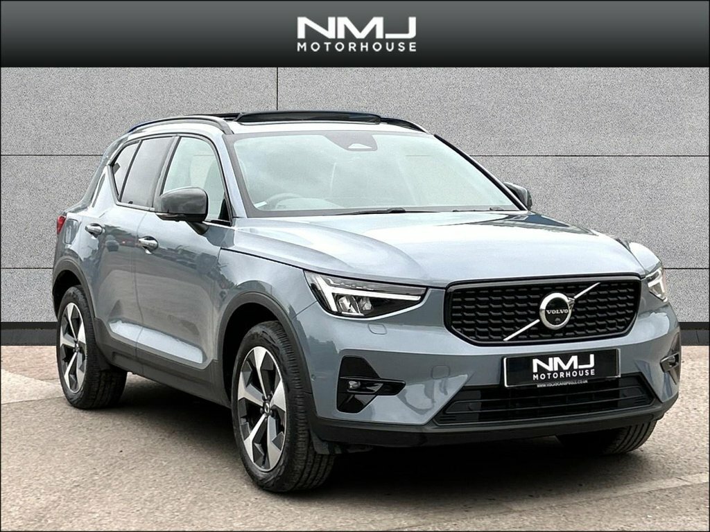 Volvo XC40 2022 2.0 B4 Mhev Ultimate Dct Euro 6 Ss Grey