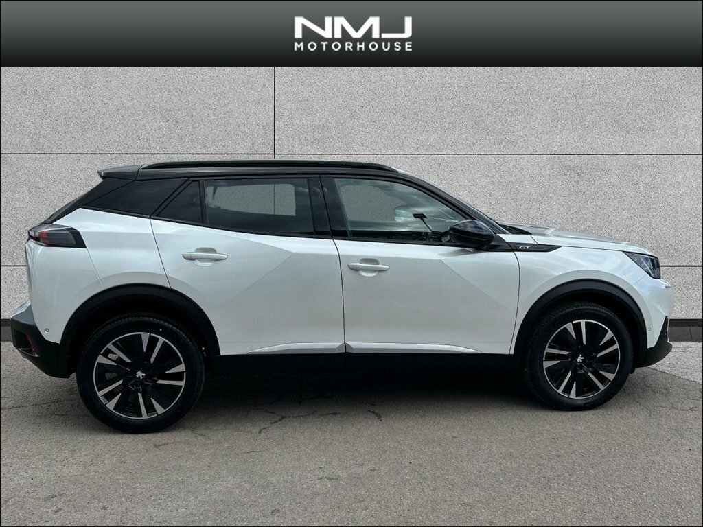Peugeot 2008 2022 1.2 Puretech Gt Premium Eat Euro 6 Ss CV72UPW White #4