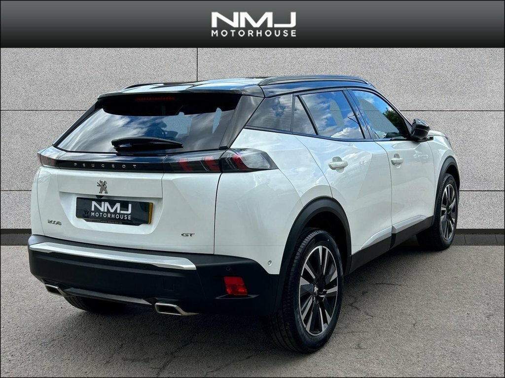 Peugeot 2008 2022 1.2 Puretech Gt Premium Eat Euro 6 Ss CV72UPW White #5