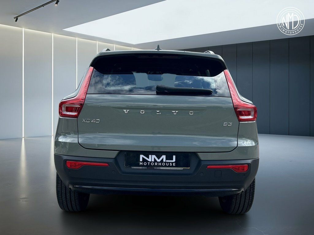 Volvo XC40 2022 2.0 B3 Mhev Plus Dark Suv Hybrid D Green #6
