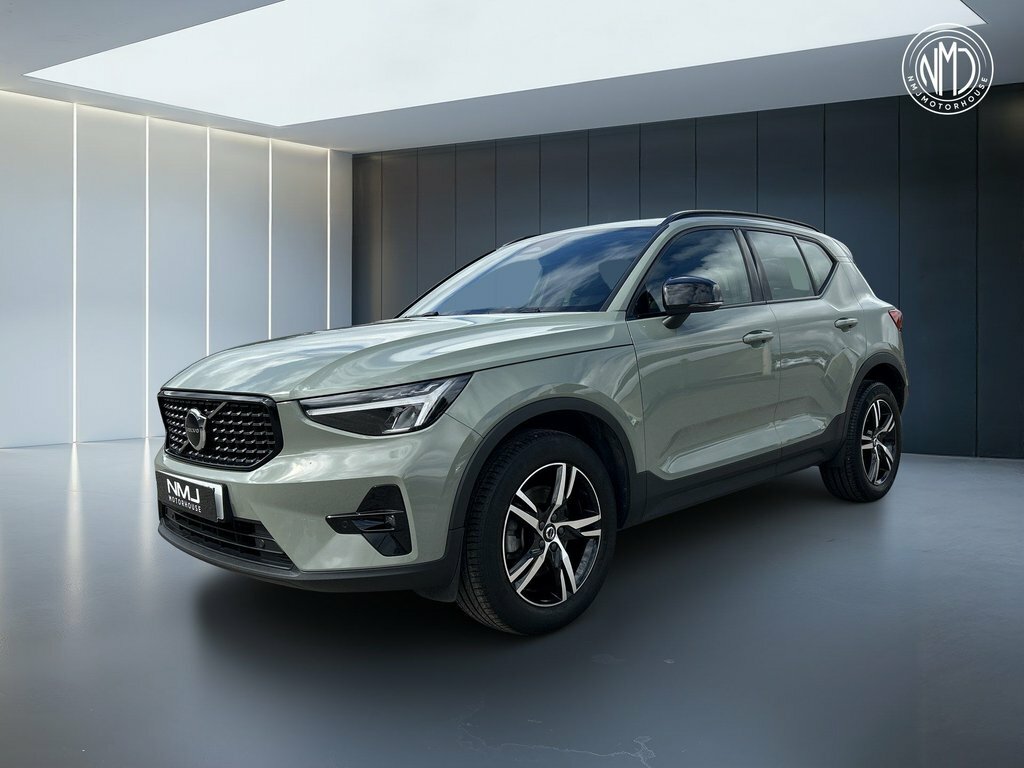 Volvo XC40 2022 2.0 B3 Mhev Plus Dark Suv Hybrid D Green #3