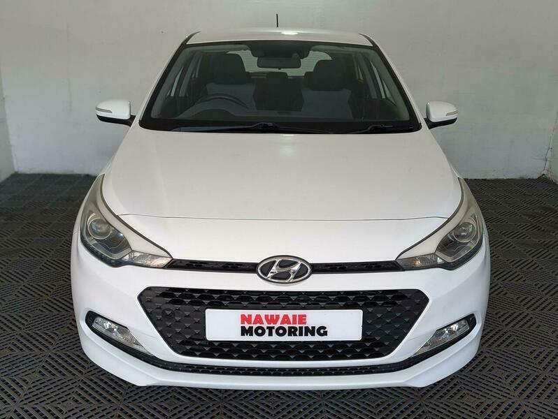 Hyundai I20 1.2 Blue Drive Se White #2