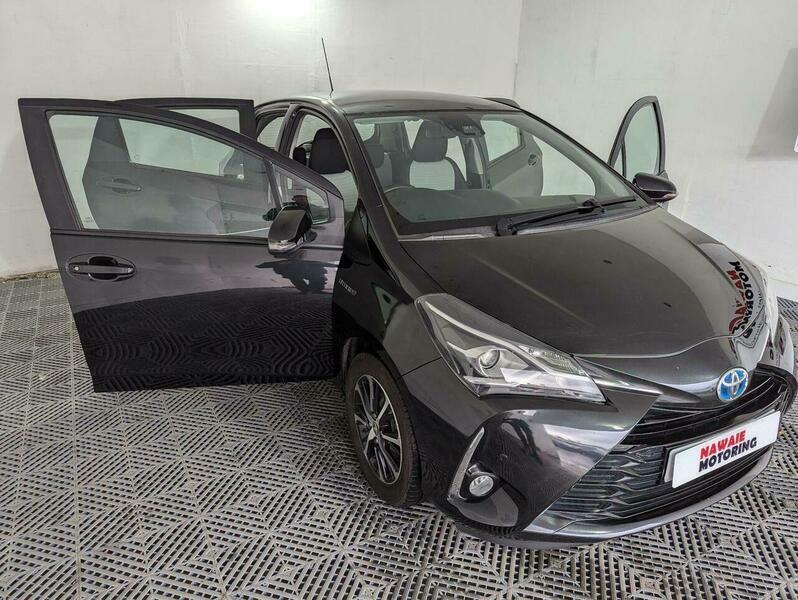 Toyota Yaris 1.5 Vvt-h Icon Tech LV18AYP Black #5