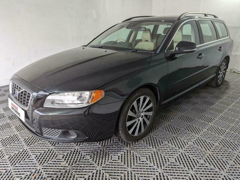Volvo V70 1.6 D2 Se Powershift Black #3
