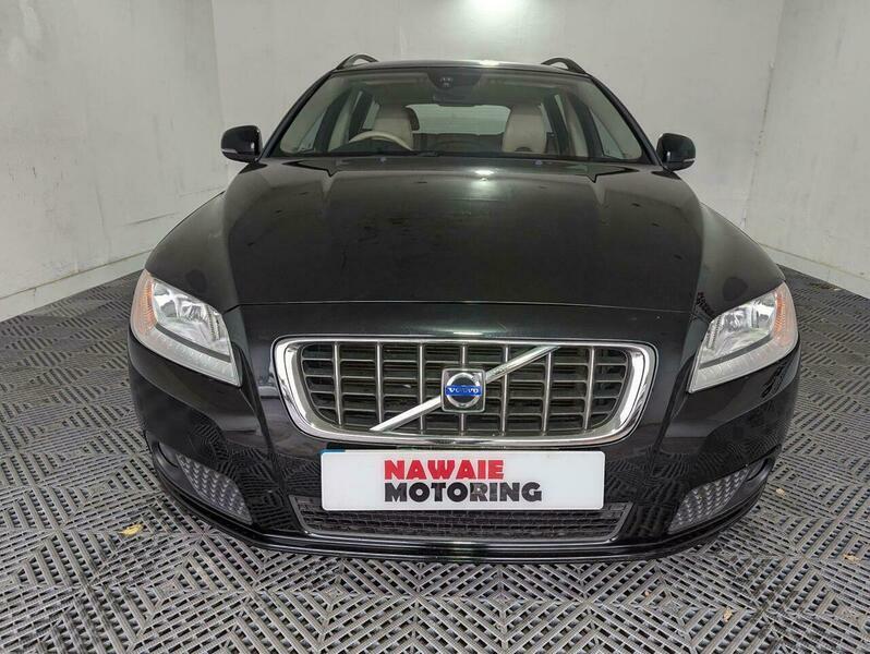 Volvo V70 1.6 D2 Se Powershift Black #2