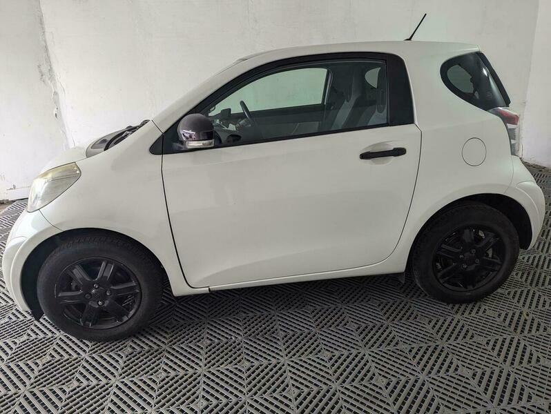 Toyota IQ 1.0 Vvt-i 2 Multidrive White #4