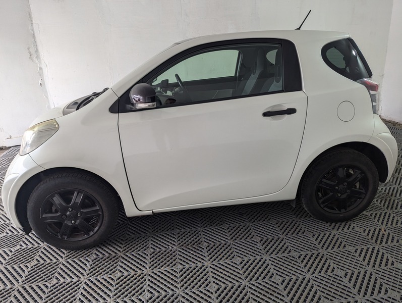 Toyota IQ 1.0 Vvt-i 2 Multidrive White #4