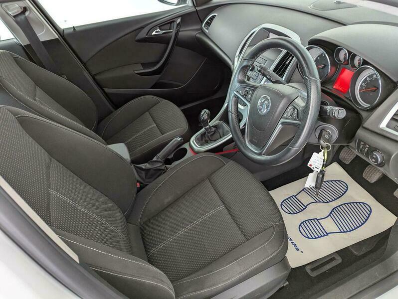 Vauxhall Astra Excite Black #13