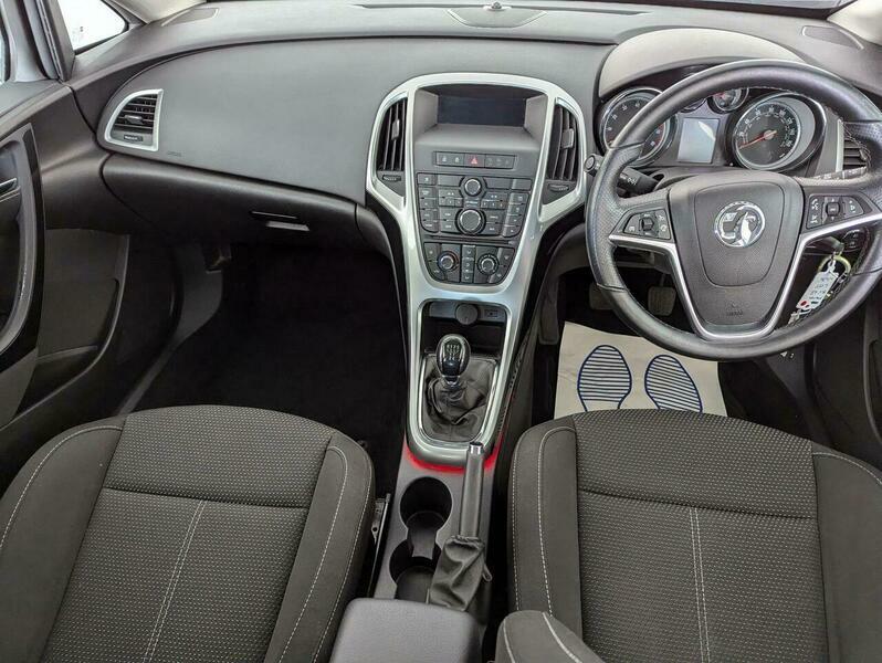 Vauxhall Astra Excite Black #10