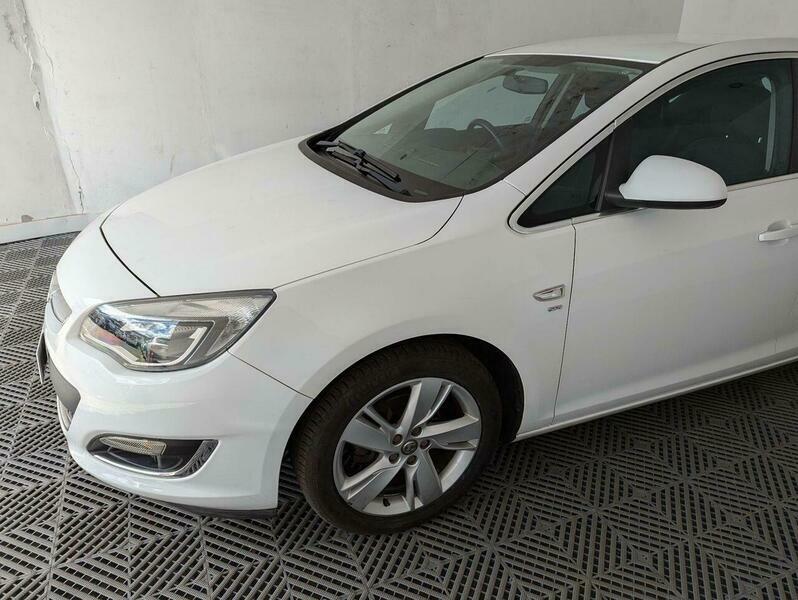 Vauxhall Astra 1.6I Sri Euro 6 White #6