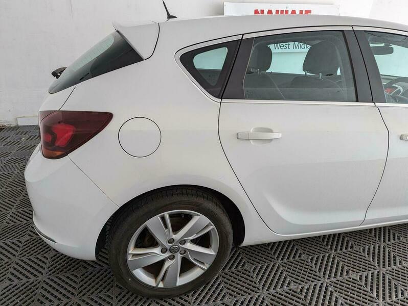 Vauxhall Astra Excite Black #24
